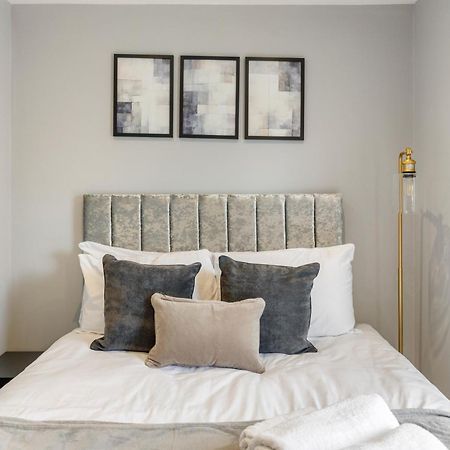 Wembley Luxury 3 Bedroom London Exteriör bild