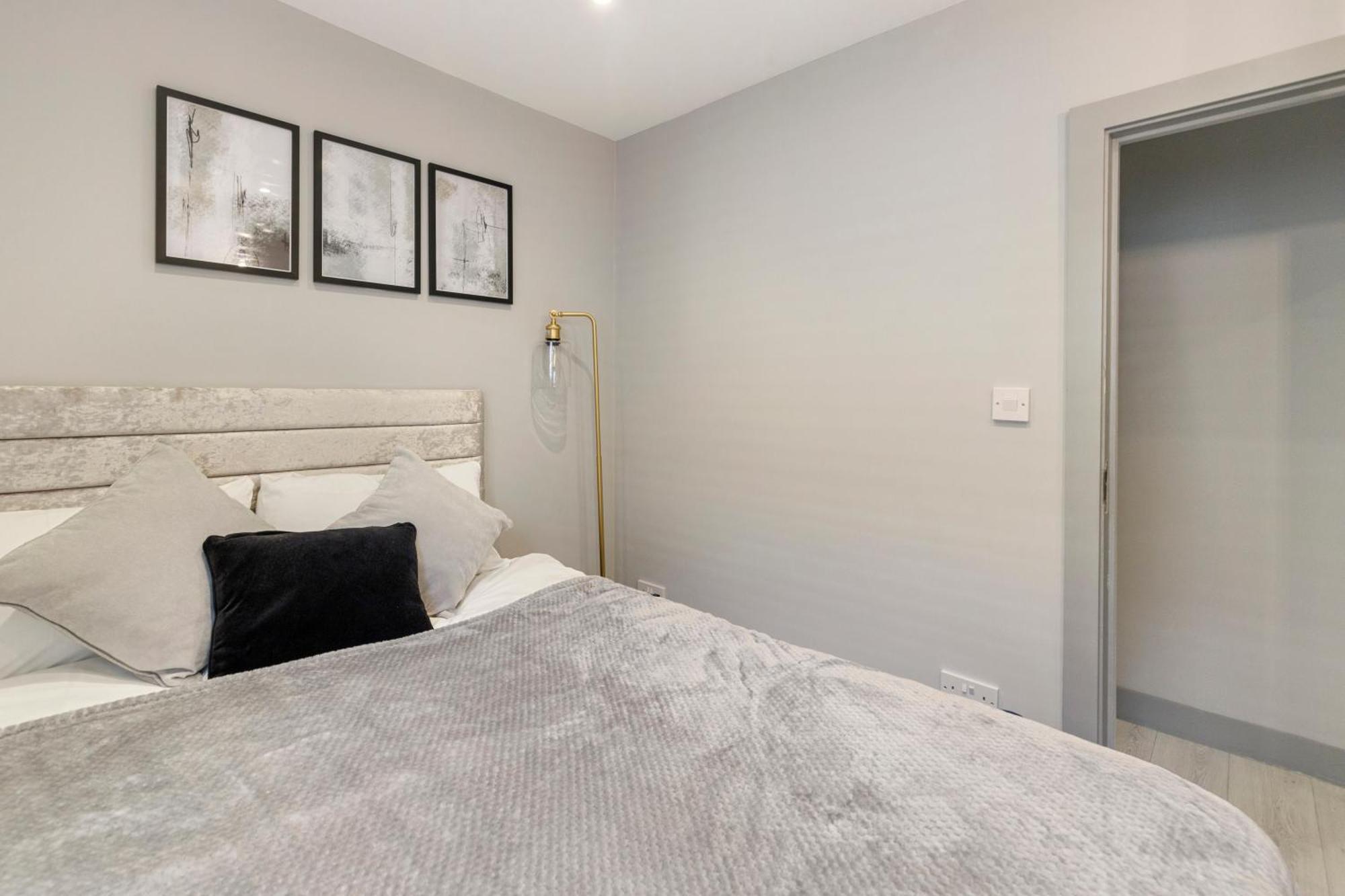Wembley Luxury 3 Bedroom London Exteriör bild